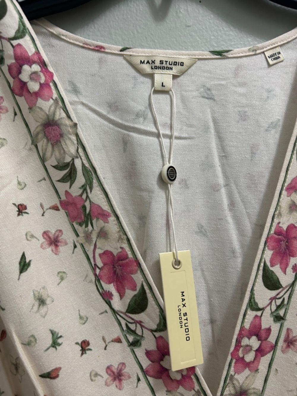 Max Studio Cream Maxi Dress with Pink Floral Trim - Picture 7 of 7